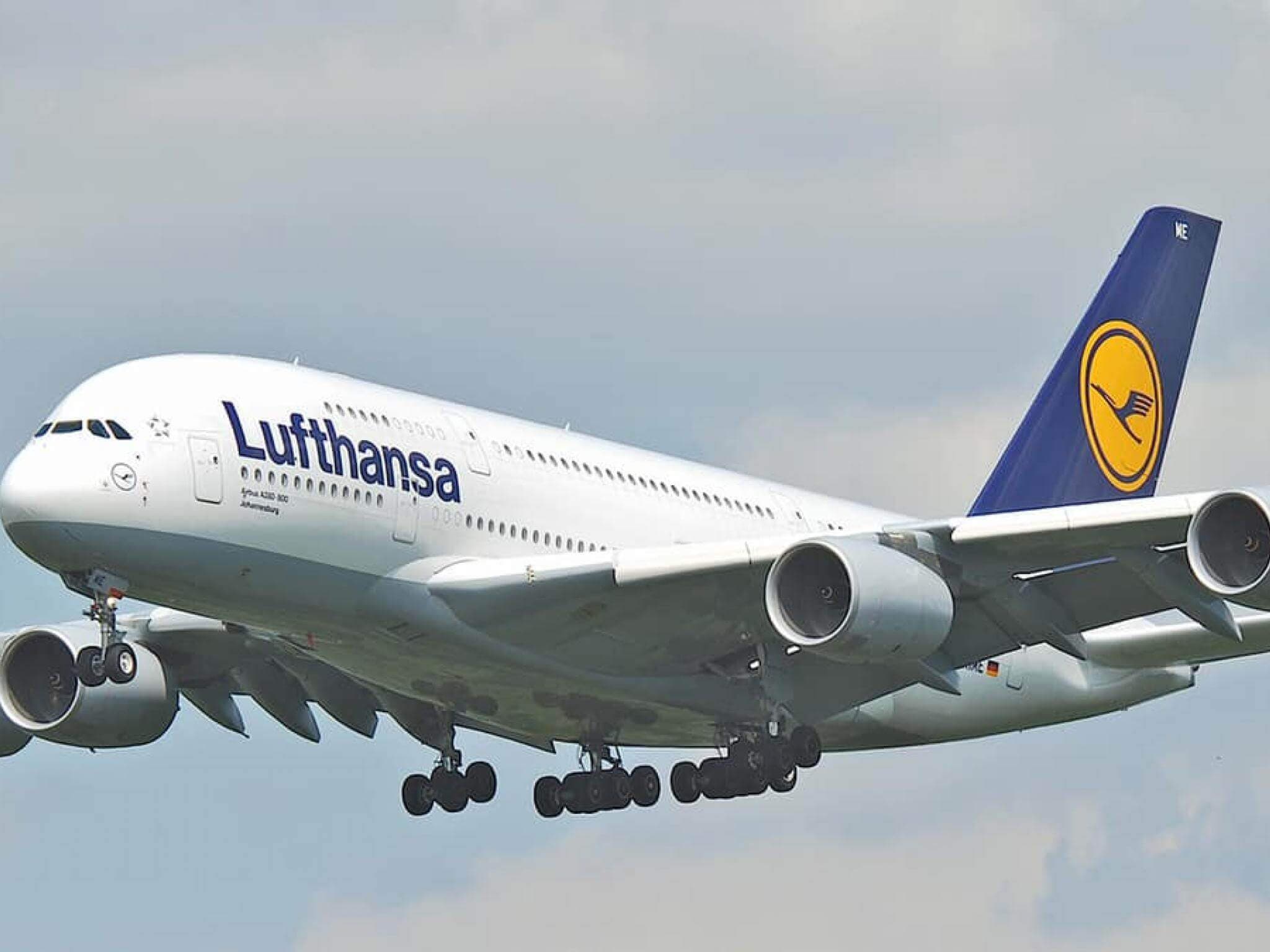 Lufthansa 3000-dən çox reysi ləğv edir