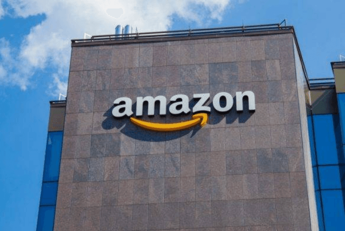 “Amazon” “Facebook”da 10 min qrupun administratorlarını - MƏHKƏMƏYƏ VERİB