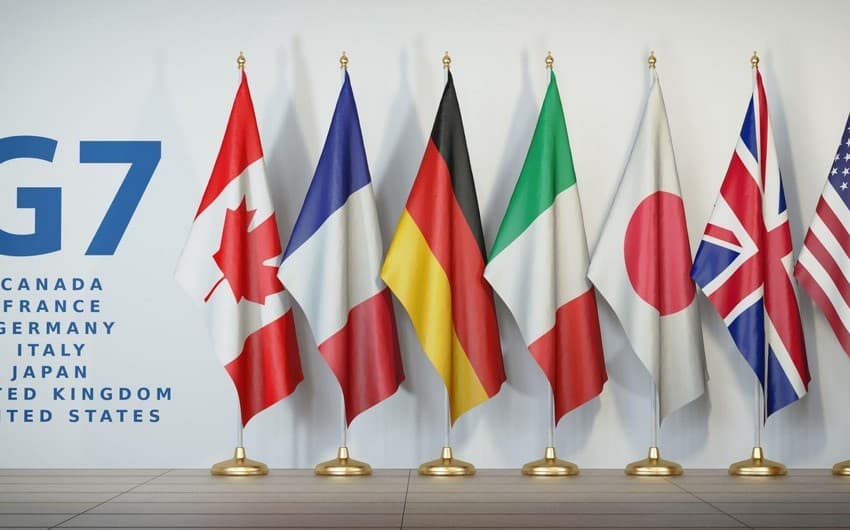 "G-7" ölkələri Ukraynaya borclarını ödəmək üçün möhlət verib