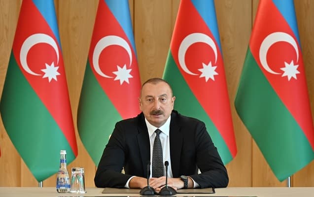 Prezident media nümayəndələrinə müraciət ünvanladı