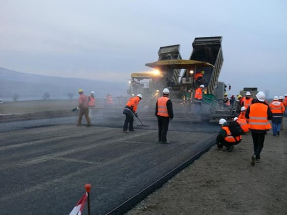 2026-cı ilədək tikiləcək əsas daxili və transsərhəd yollar müəyyənləşib