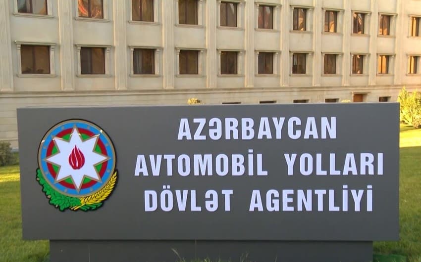 Bakıdan Gürcüstanla sərhədədək olan avtomobil yolunda piyada keçidi tikilir