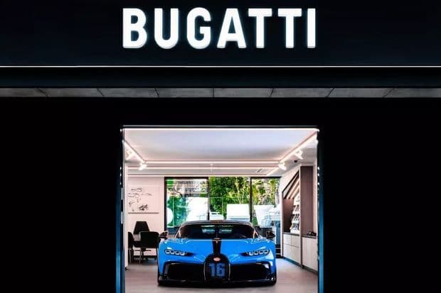 “Bugatti” loqotipini və brendin korporativ üslubunu yenilədi