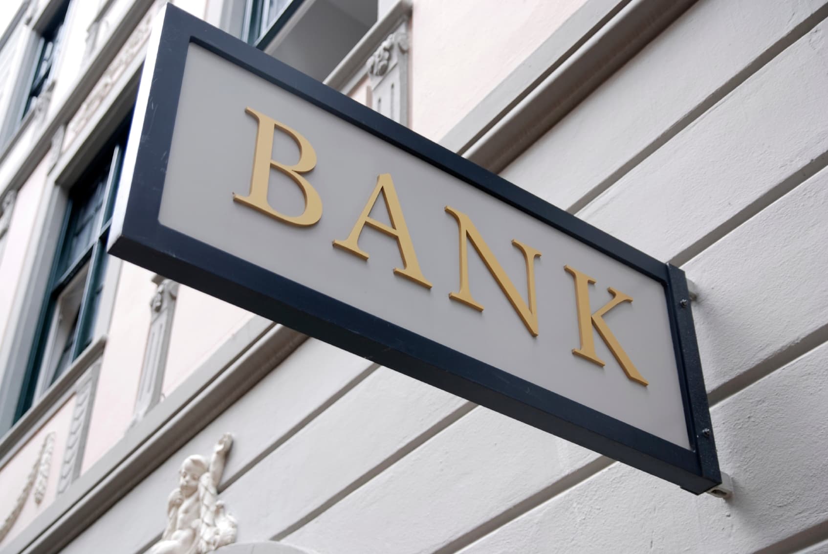 Dövlət büdcəsindən bank xidmətləri haqqının ödənillməsinə nə qədər vəsait  xərclənib