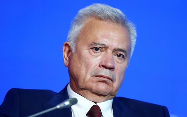 Vahid Ələkbərov 3,92 milyard dollar itirib