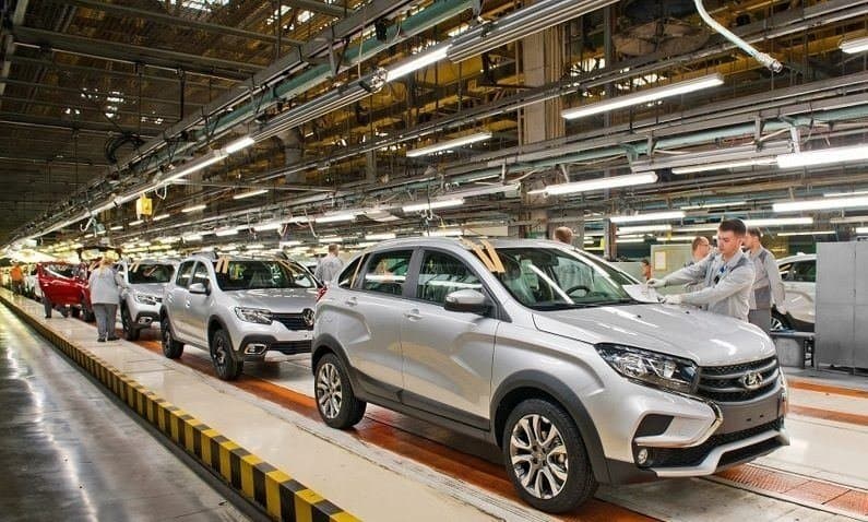 "Avtovaz"ın istehsalı kəskin azalıb