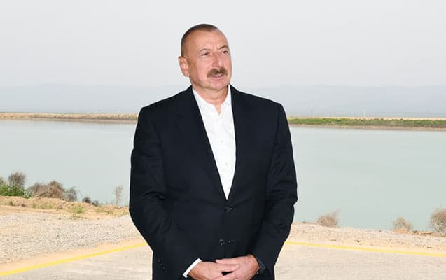 İlham Əliyev “Ağsu Aqropark”ın fəaliyyəti ilə tanış olub