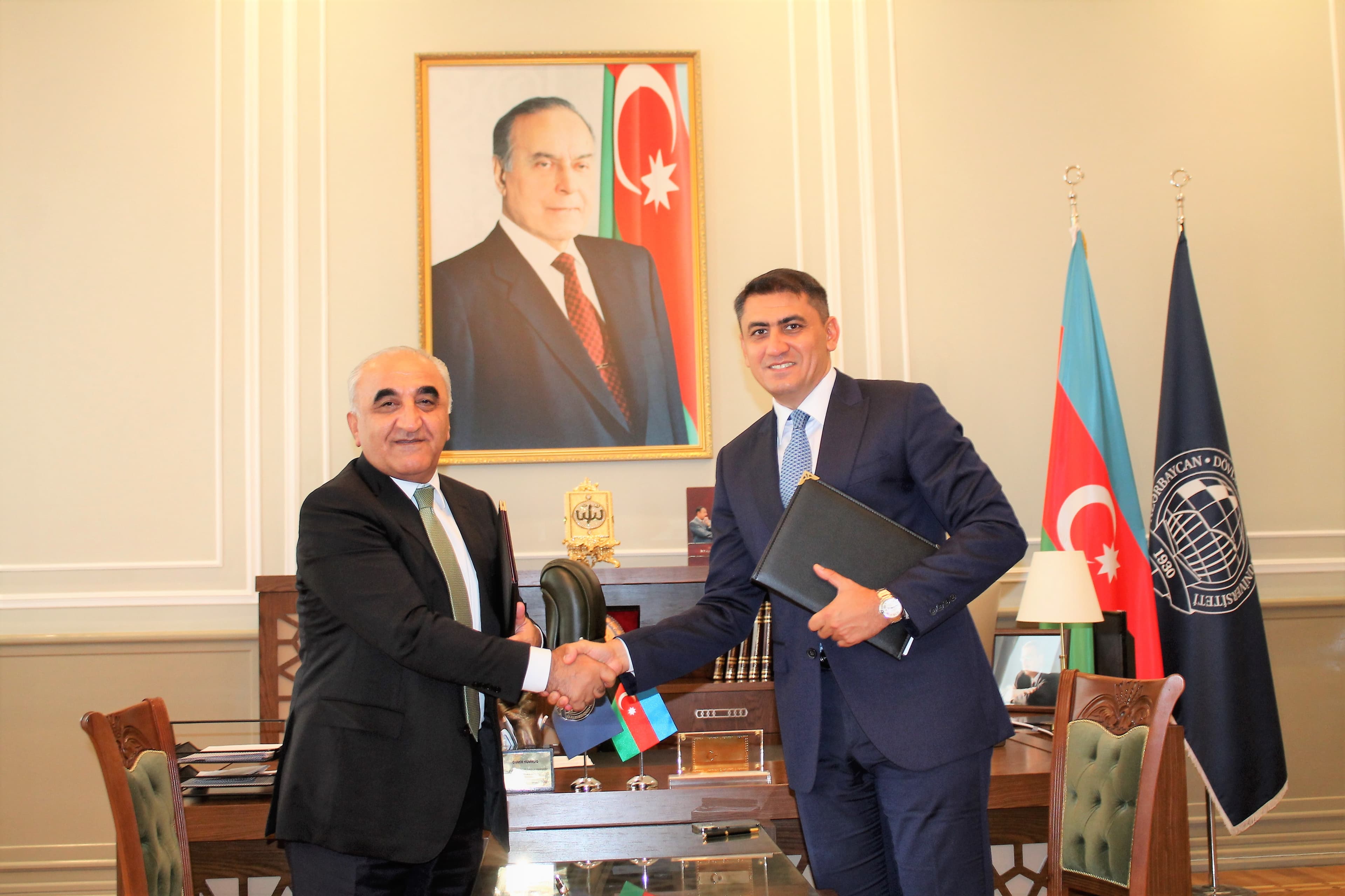 PAŞA Həyat ilə UNEC arasında Memorandum imzalanıb