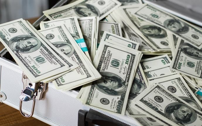 Dünyanın ən böyük fondu 174 mlrd. dollar zərərlə üzləşib