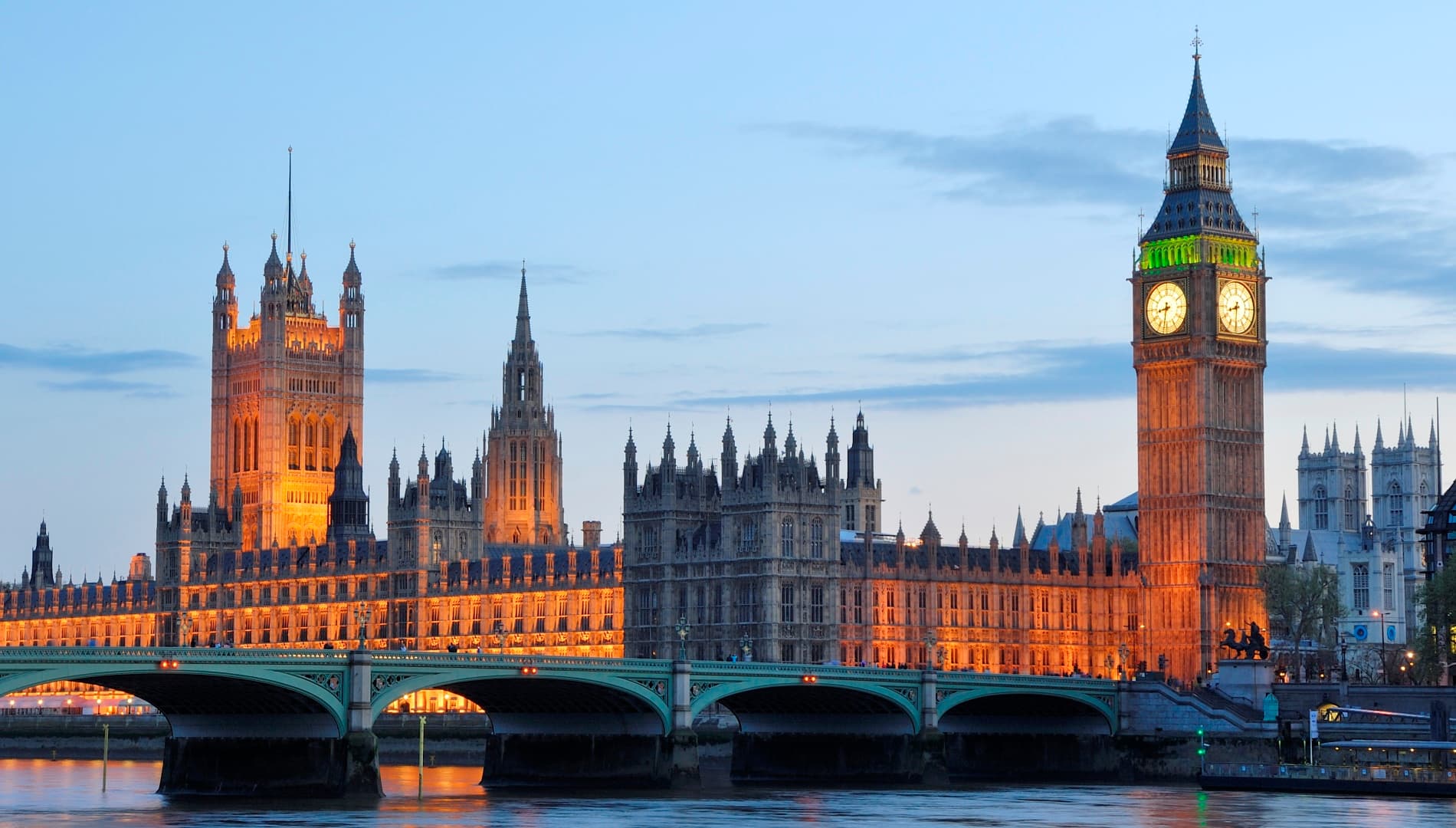 Citi: Britaniyada inflyasiya 18%-i ötəcək