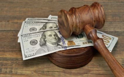 Valyuta hərracında bankların dollara tələbi 61%-dən çox artıb