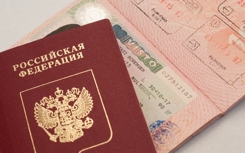 Finlandiya Rusiya vətəndaşlarına turist vizalarının verilməsini ləngidir