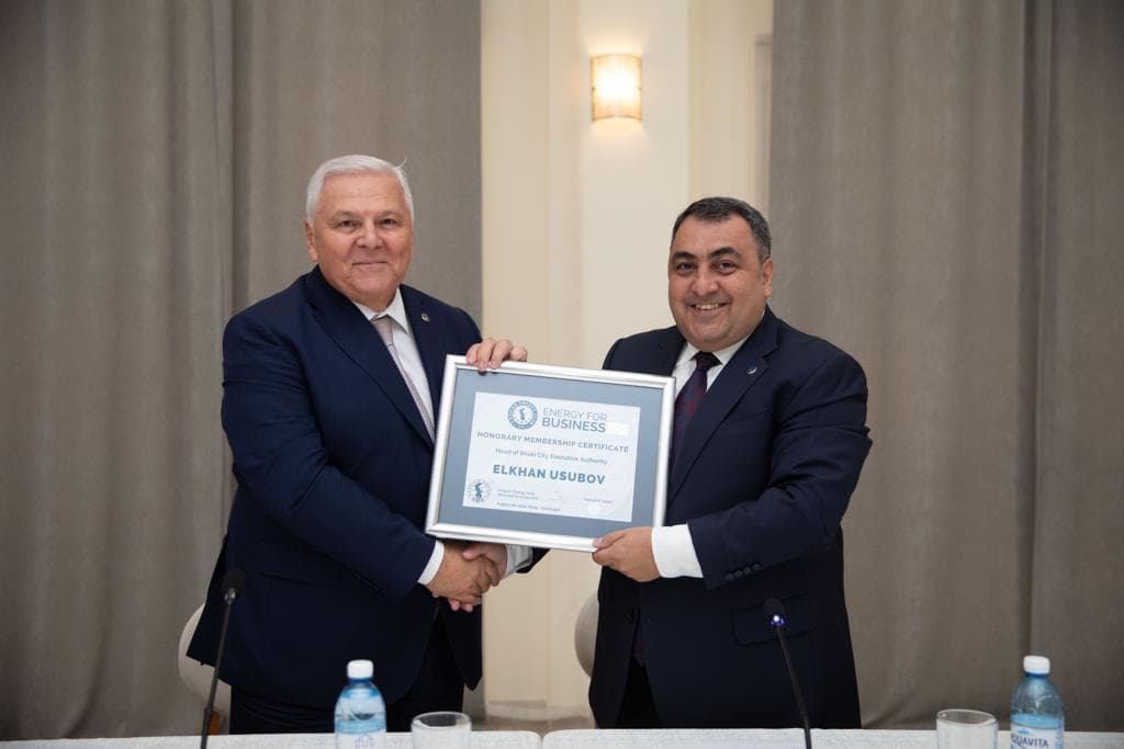 Elxan Usubov “Caspian Energy Club” un B2G forumunda iştrak etdi