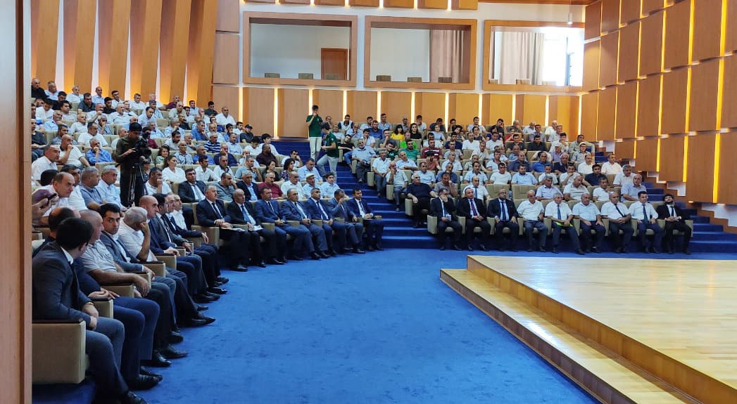 Şəkidə “Taxılçılıqda mövcud vəziyyət və qarşıda duran vəzifələr” mövzusunda  bölgə müşavirəsi keçirilib