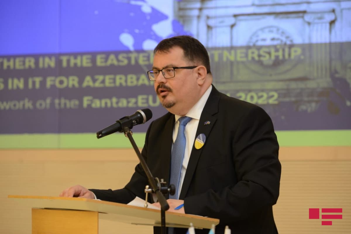 Səfir: "Aİ Azərbaycan üçün 2 milyard avro investisiya hədəfini elan edib"