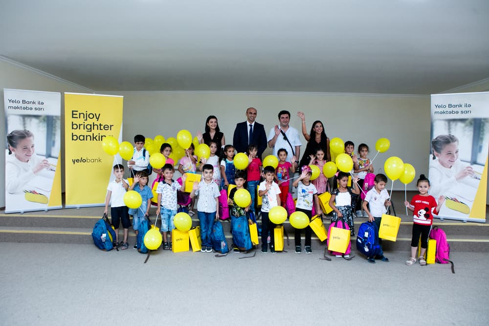 Salyanda “Yelo Bank ilə məktəbə sarı” aksiyası keçirilib