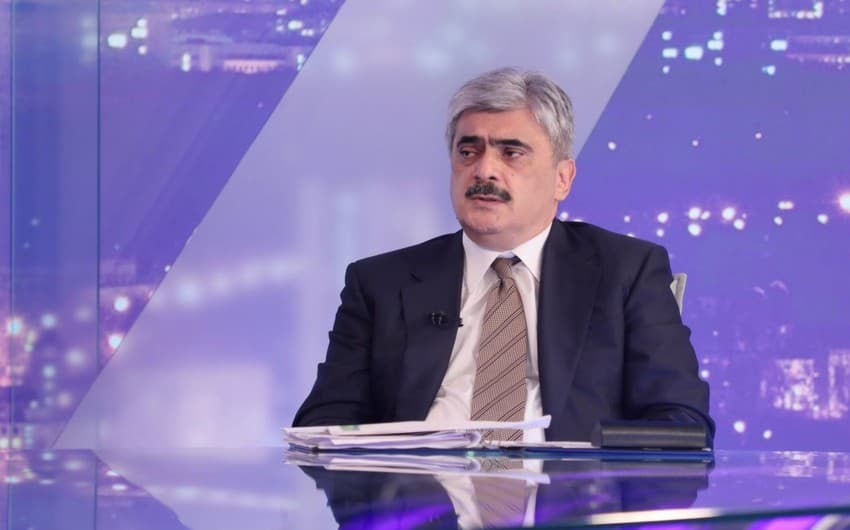 Samir Şərifov ADB-nin baş iqtisadçısı ilə görüşüb