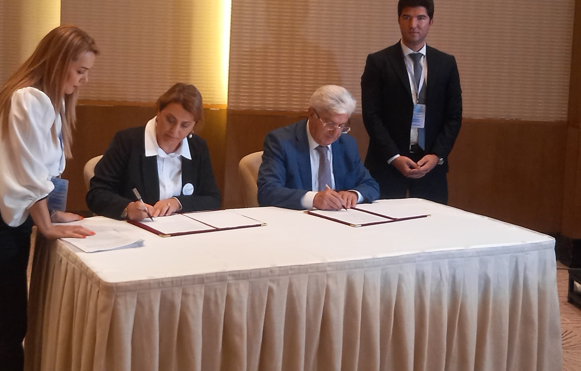 Auditorlar Palatası və Azərbaycan Professional Maliyyə Menecerləri Assosiasiyası arasında Niyyət protokolu imzalanıb