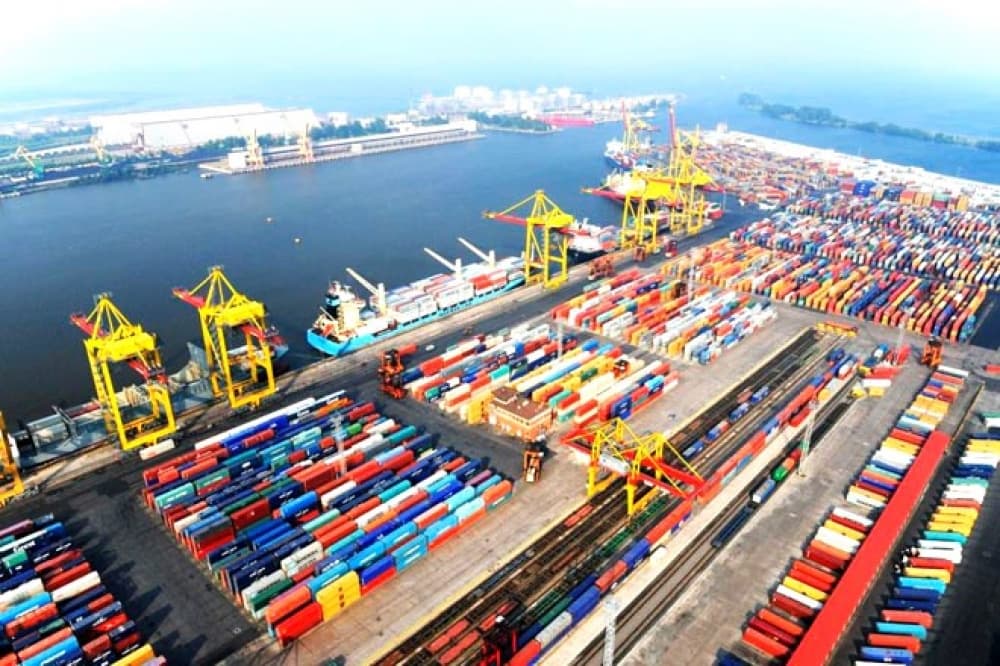 Azərbaycanda dəniz nəqliyyatı ilə yük daşınmaları 35% artıb