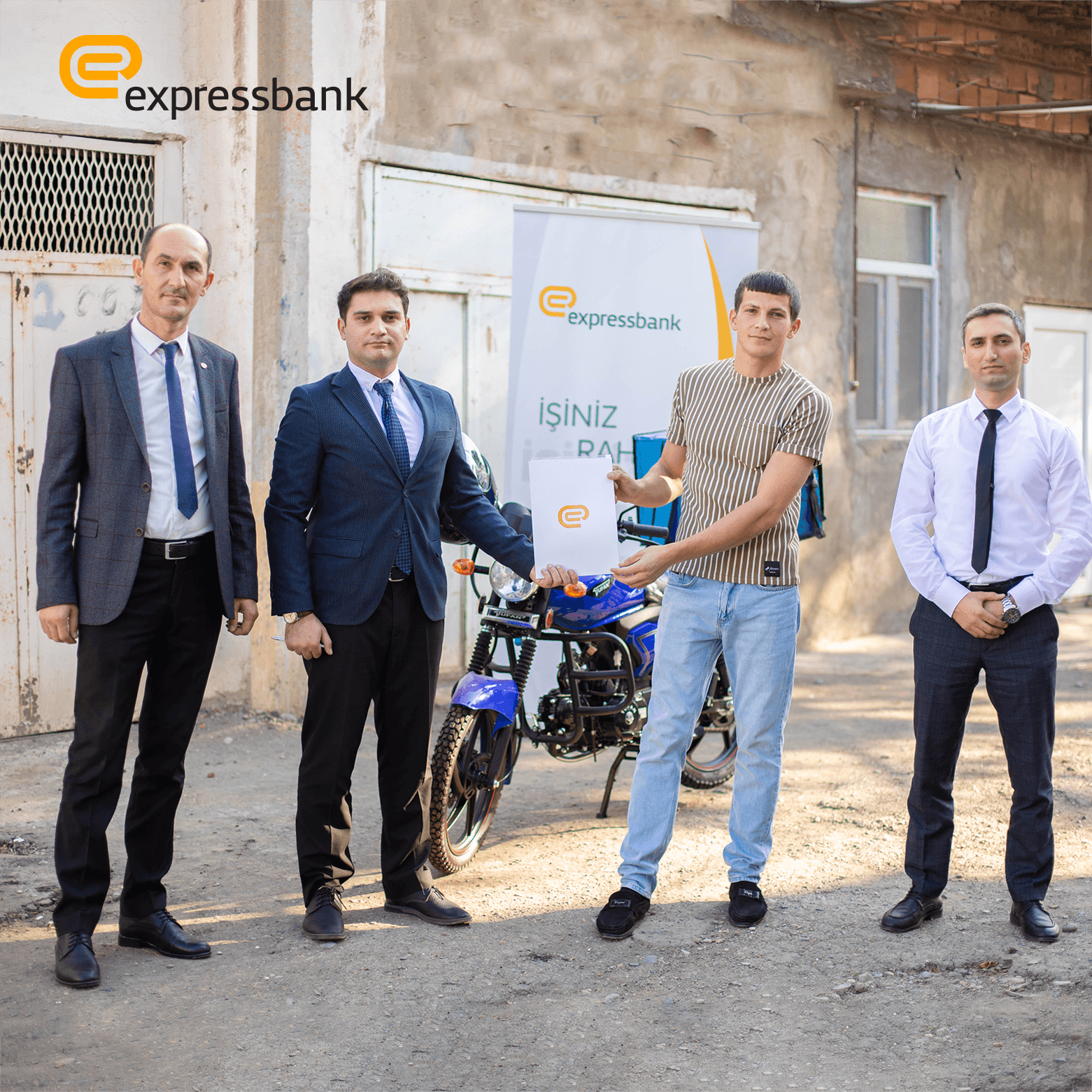 Expressbank daha bir Vətən müharibəsi iştirakçısına dəstək oldu