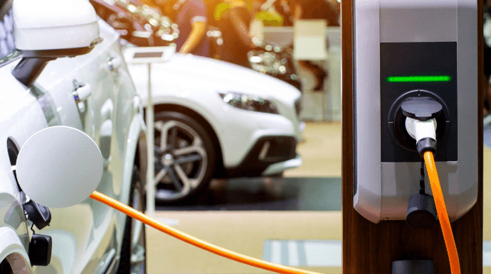 Azərbaycana elektromobillərin idxalı kəskin artıb