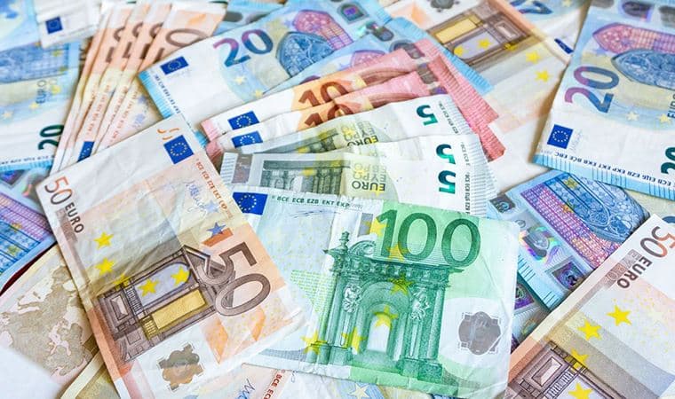 Rusiya sahibkarlarının 30 milyard avro vəsaiti dondurulub