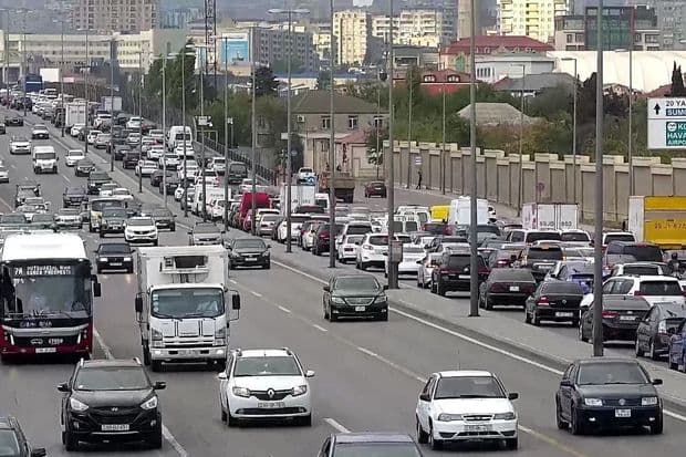 Bakıda 19 küçə və prospektdə sıxlıq var -