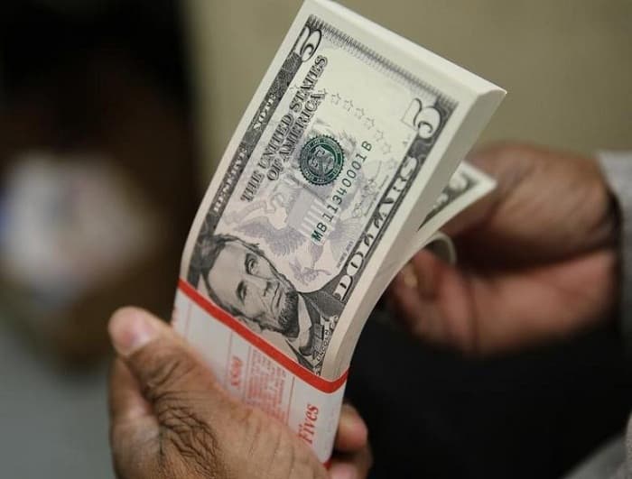Dolların sabaha olan rəsmi məzənnəsi açıqlanıb