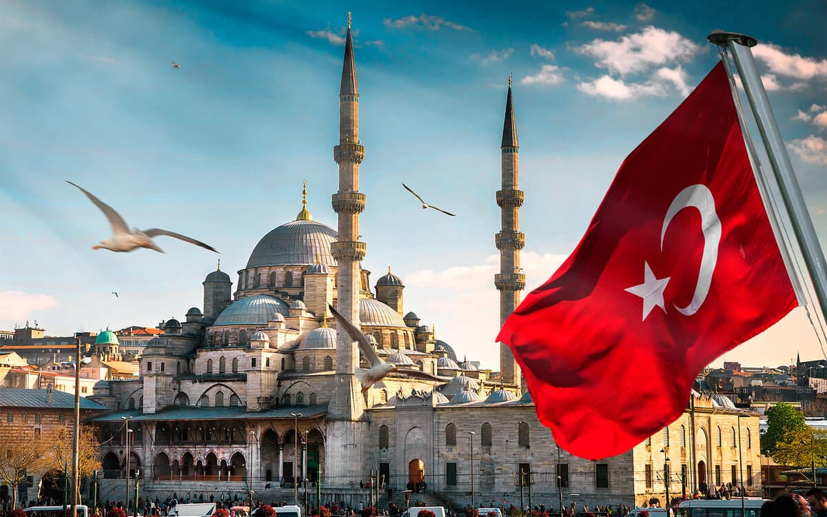 Türkiyədə sosial şəbəkələrdə yalan məlumat yayanlar həbs olunacaq