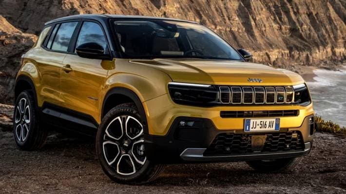 Jeep Avenger krossoverinin benzin mühərrikli versiyası debüt edib