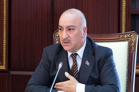 Deputat: Bəzi ölkələrdə neftdən gələn gəlirlərdən əhaliyə birdəfəlik yardımlar edilir, bizdə niyə edilmir?