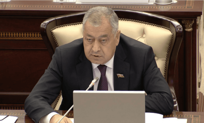 Deputat süni qiymət artımı və bank faizlərinin yüksək olmasından şikayətlənib