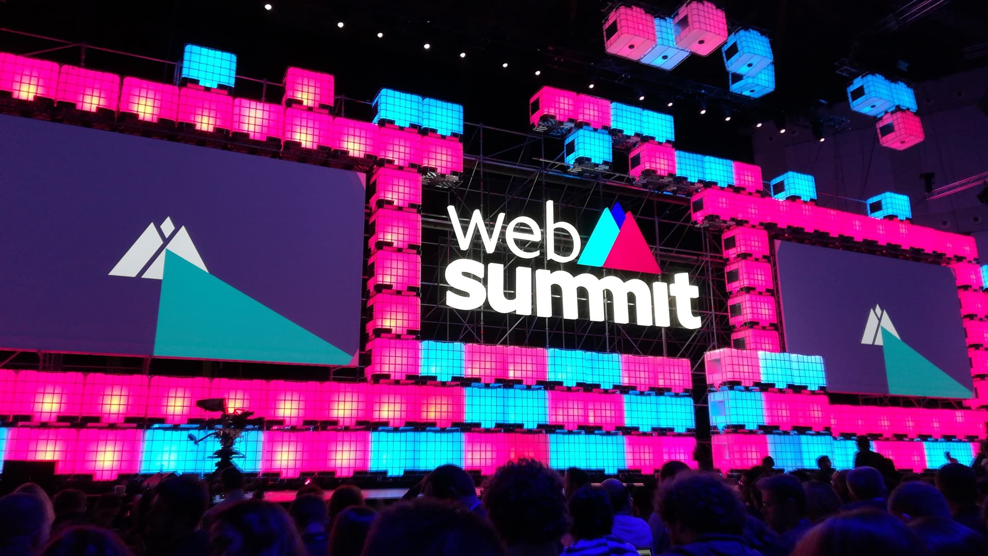 PAŞA Həyat beynəlxalq WebSummit-də iştirak edir
