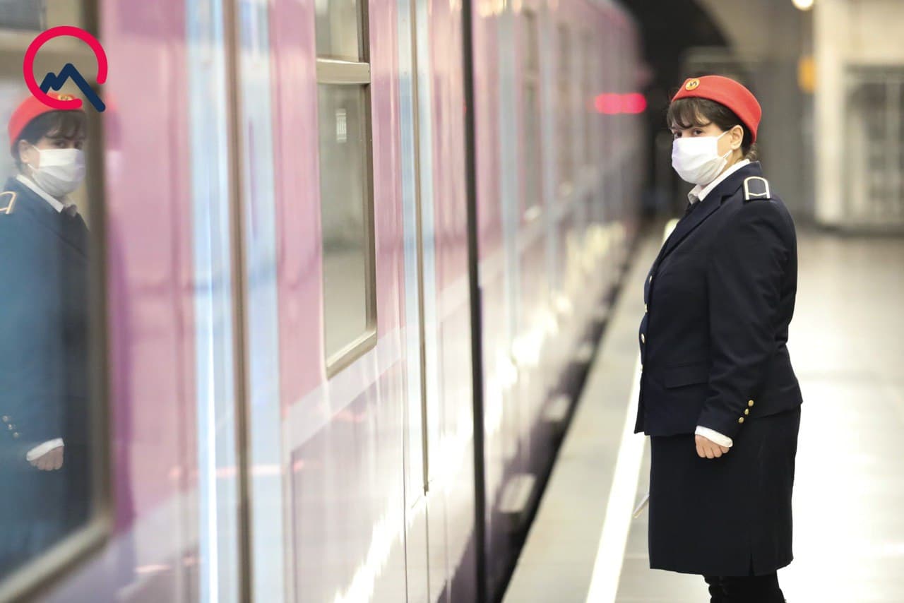 Metropoliten üçün alınan 2 yeni qatar Bakıya gətirilib