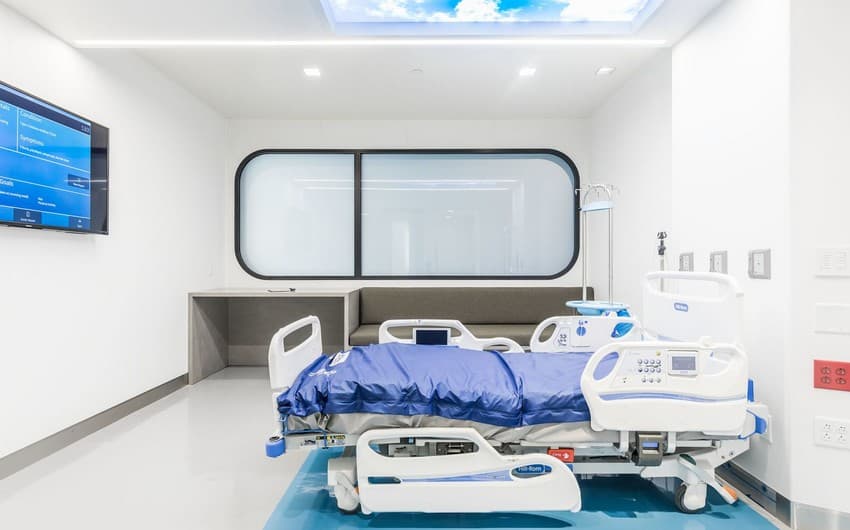 İcbari tibbi sığorta xidmətlərinə qoşulan özəl xəstəxanaların sayı artıb