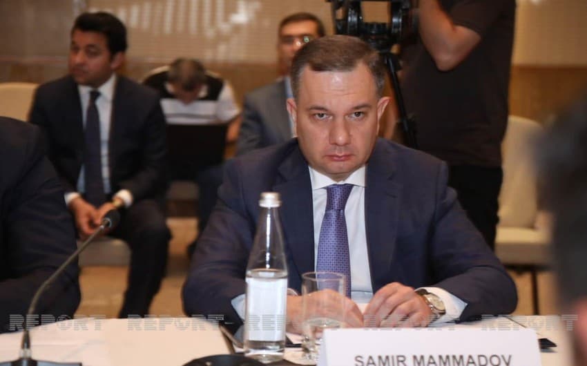 Samir Məmmədov: "Azərbaycanda mobil operatorlar lisenziya üçün az pul ödəyirlər"