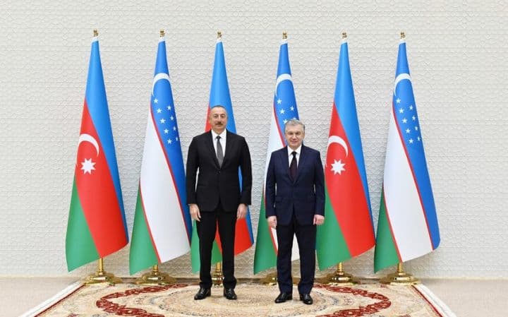 Səmərqənddə Azərbaycan və Özbəkistan prezidentləri arasında görüş keçirilir