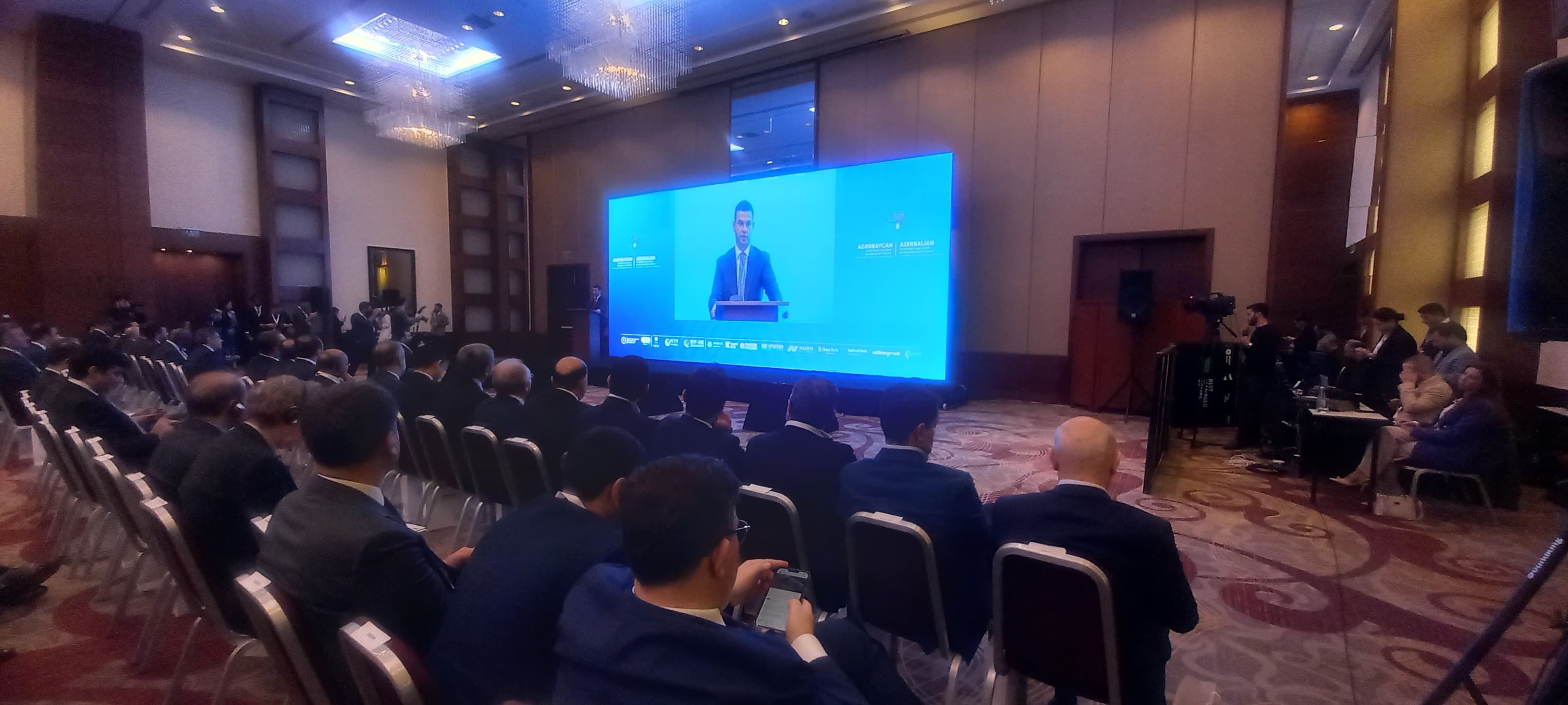 Bakıda Azərbaycan İnvestisiya və Gənc Sahibkarlar Forumu keçirilir