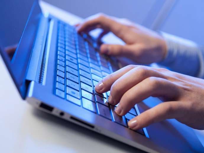 Azərbaycanda kompüter istehsalı 10%-dən çox artıb