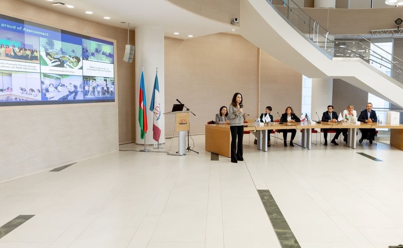 Azerconnect şirkətinin rəhbər heyəti ADA Universiteti tələbələri ilə görüşüb
