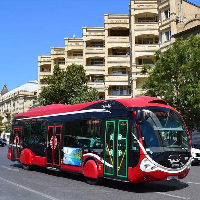 Bakıda 136 avtobusun hərəkət intervalında gecikmələr var