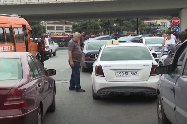 Bakıdan rayonlara sərnişin daşıyan taksilər bir mərkəzə toplanacaq - AÇIQLAMA