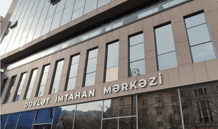 Dissertasiyanı ingilis dilində yazan və müdafiə edənlər xarici dil imtahanından azad edilirlər