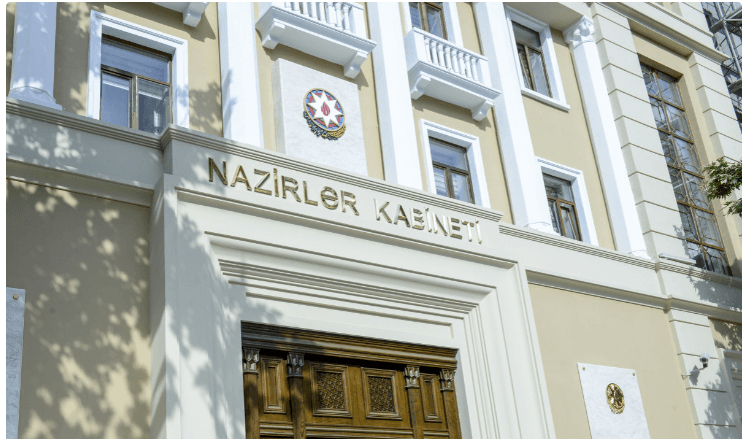 İri dövlət şirkətlərinin büdcədən asılılığının azaldılması üçün islahatlar aparılacaq