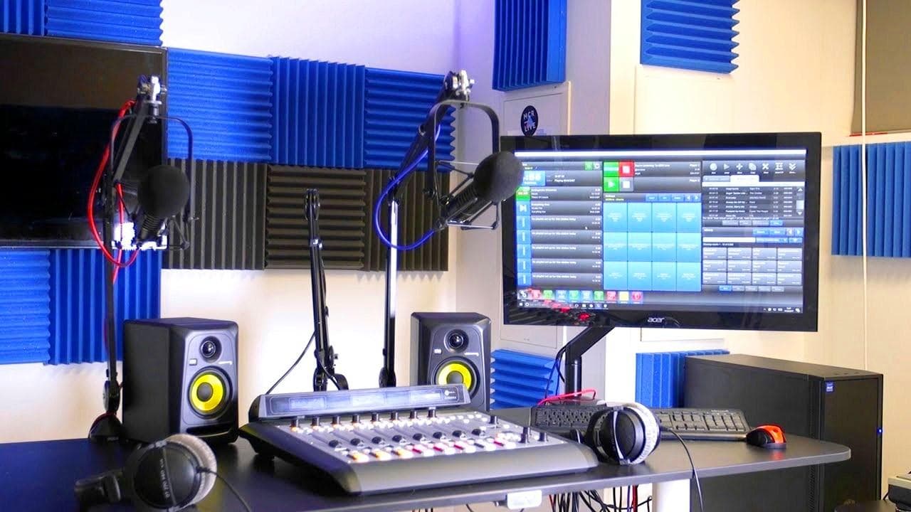Radiotezliklərlə bağlı tarifləri Rəqəmsal İnkişaf və Nəqliyyat Nazirliyi müəyyən edəcək
