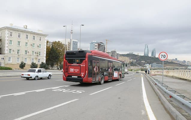Avtobus zolaqlarına girən sürücülərə - Xəbərdarlıq
