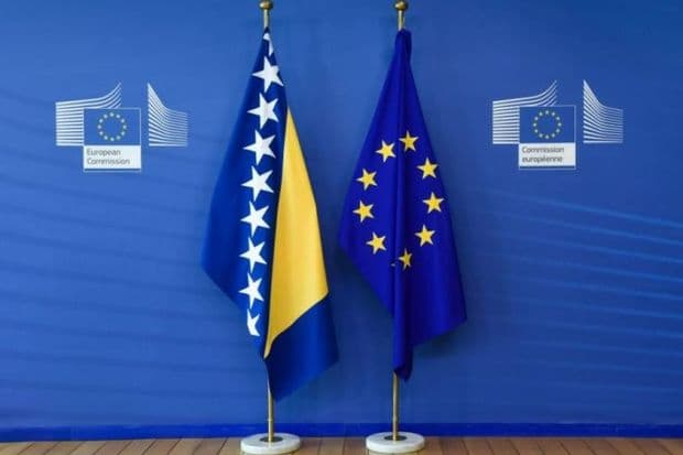 Bosniya və Herseqovinaya Aİ-yə namizəd statusu verildi