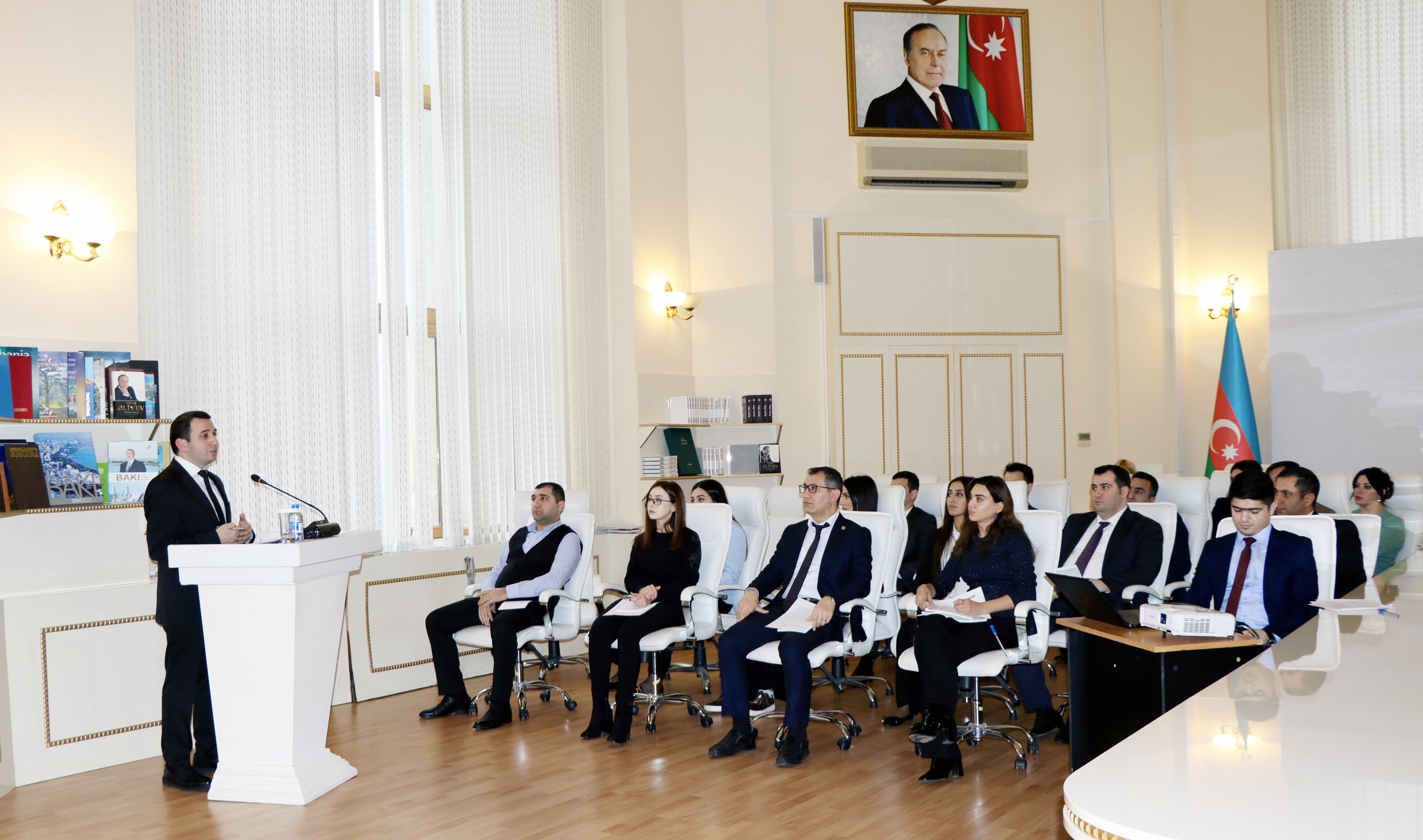 İstehlakçı hüquqları ilə bağlı seminar