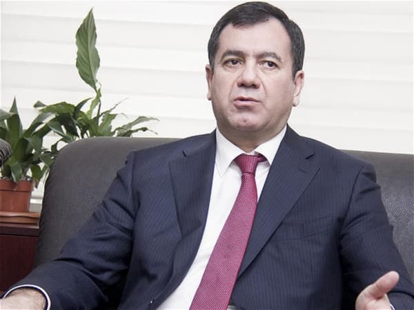 Qüdrət Həsənquliyev: "Küçə süpürən gəlir vergisi ödəyəcək, 8000 manat alan İT mütəxəssisi ödəməyəcək?"