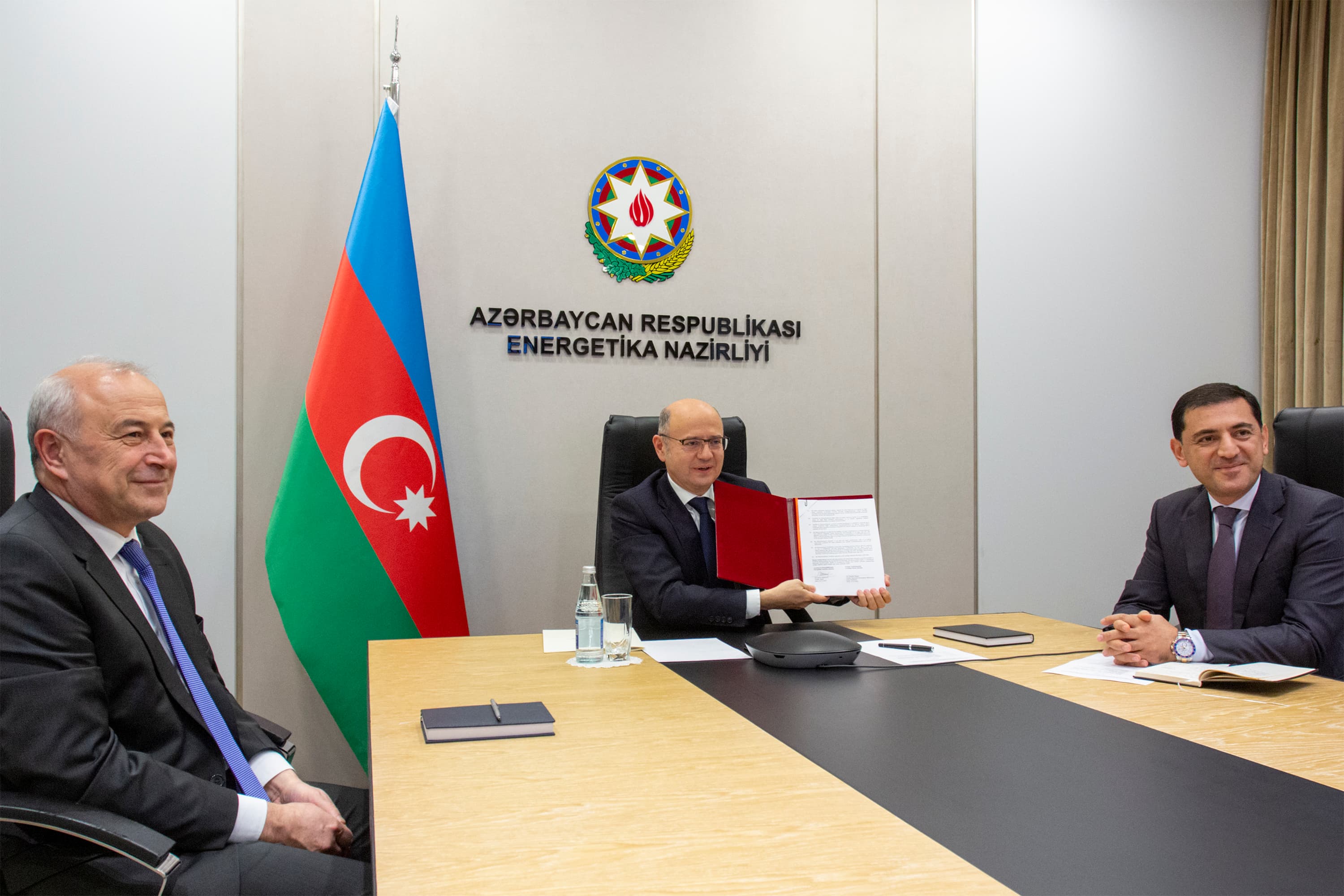 Energetika Nazirliyi və AYİB arasında elektroenergetika sektoru ilə bağlı Memorandumu imzalanıb